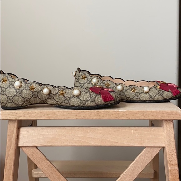 Gucci Flats with Receipt and Dust Bag - Picture 6 of 14